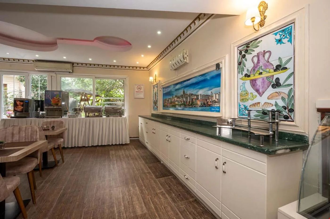 Villa-Paradiso-Hotel-Restaurant-8