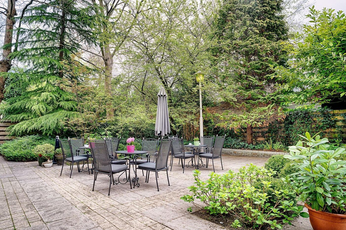 Owl-Hotel-Terrace-50