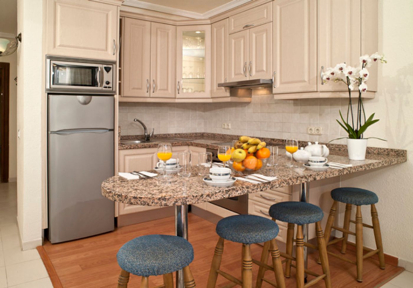 Paradise-Court-Aparthotel-Room-13