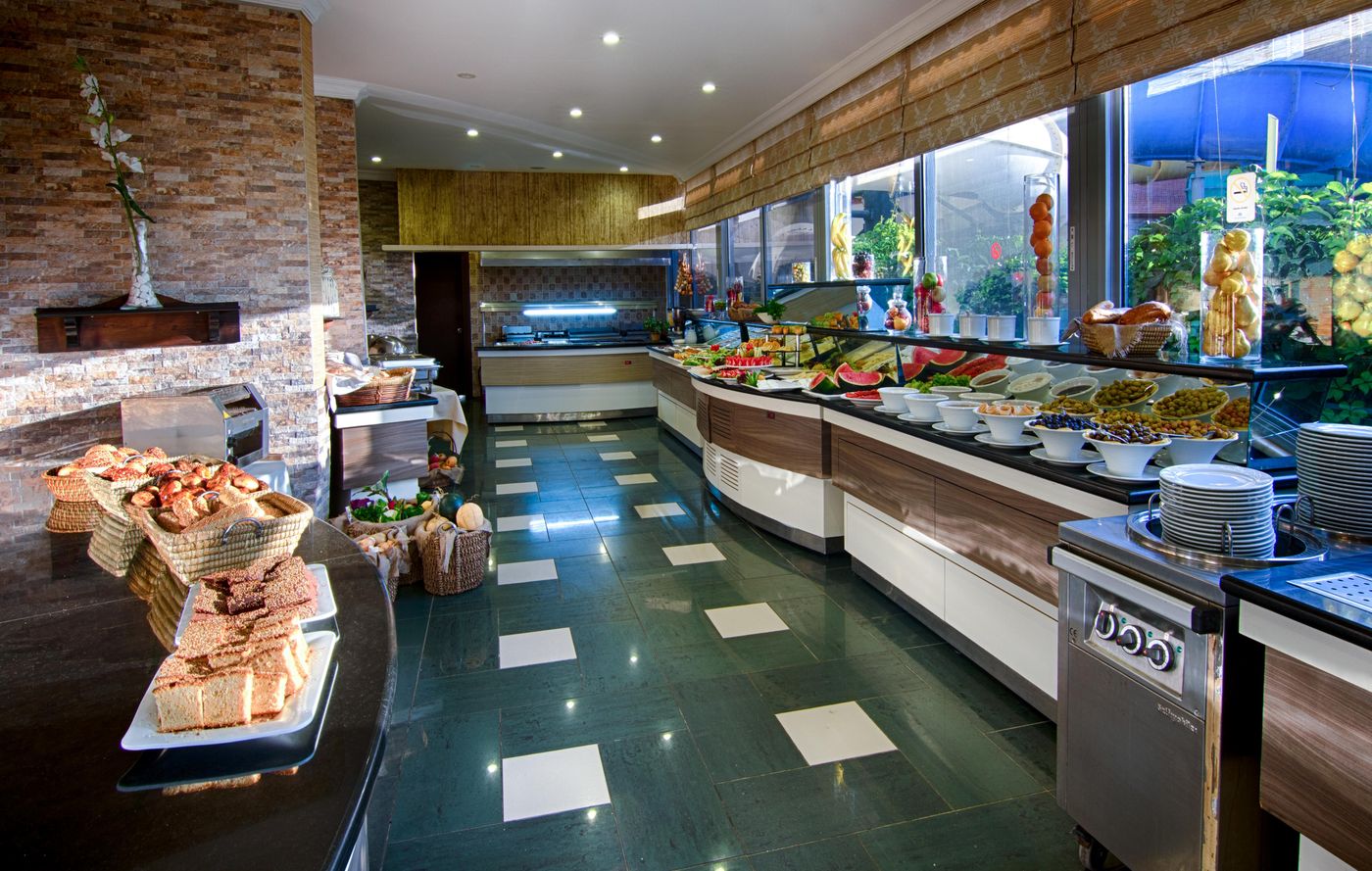 Romance-Beach-Restaurant-36