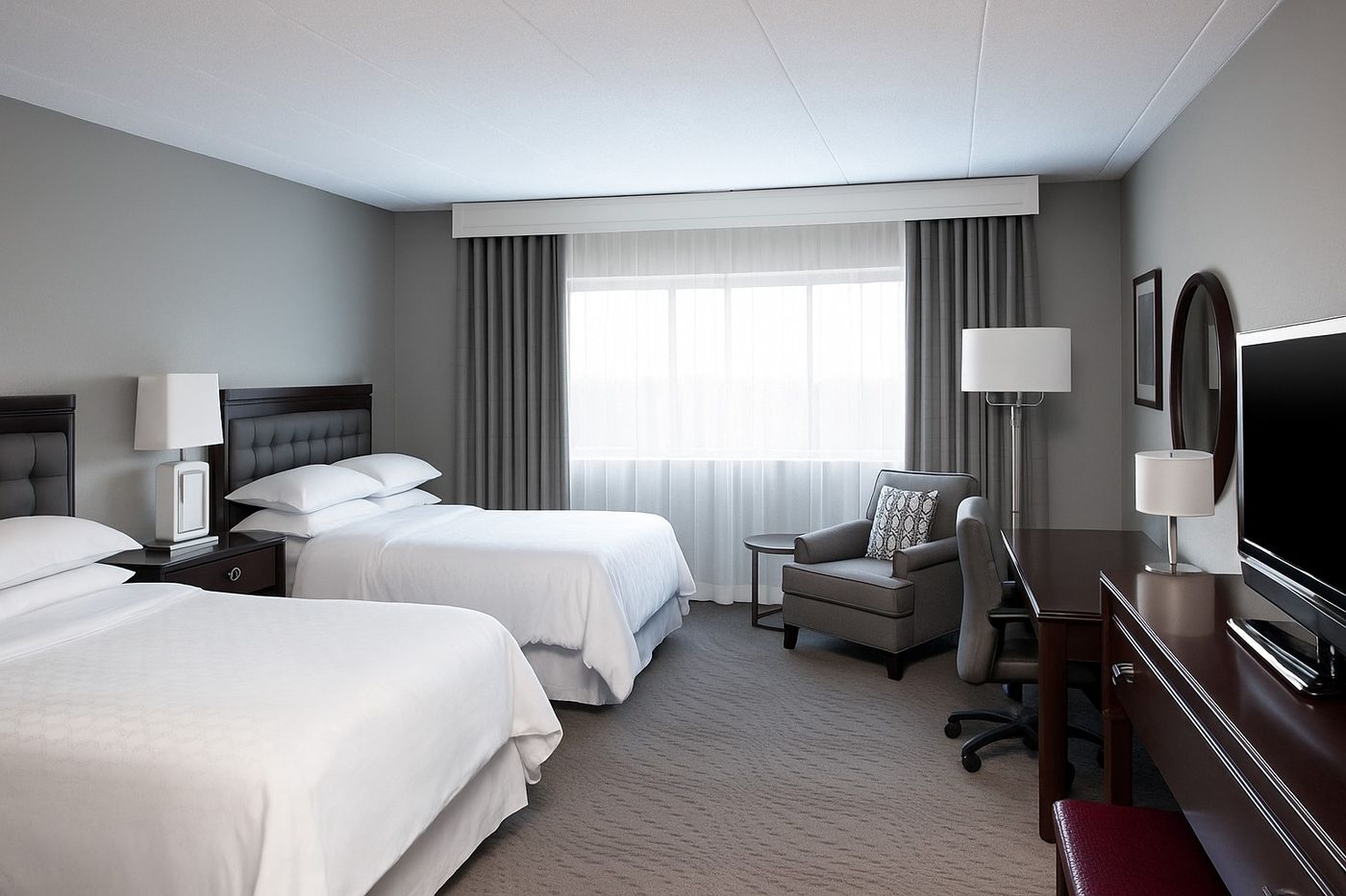 Midtown-Hotel-Room-4