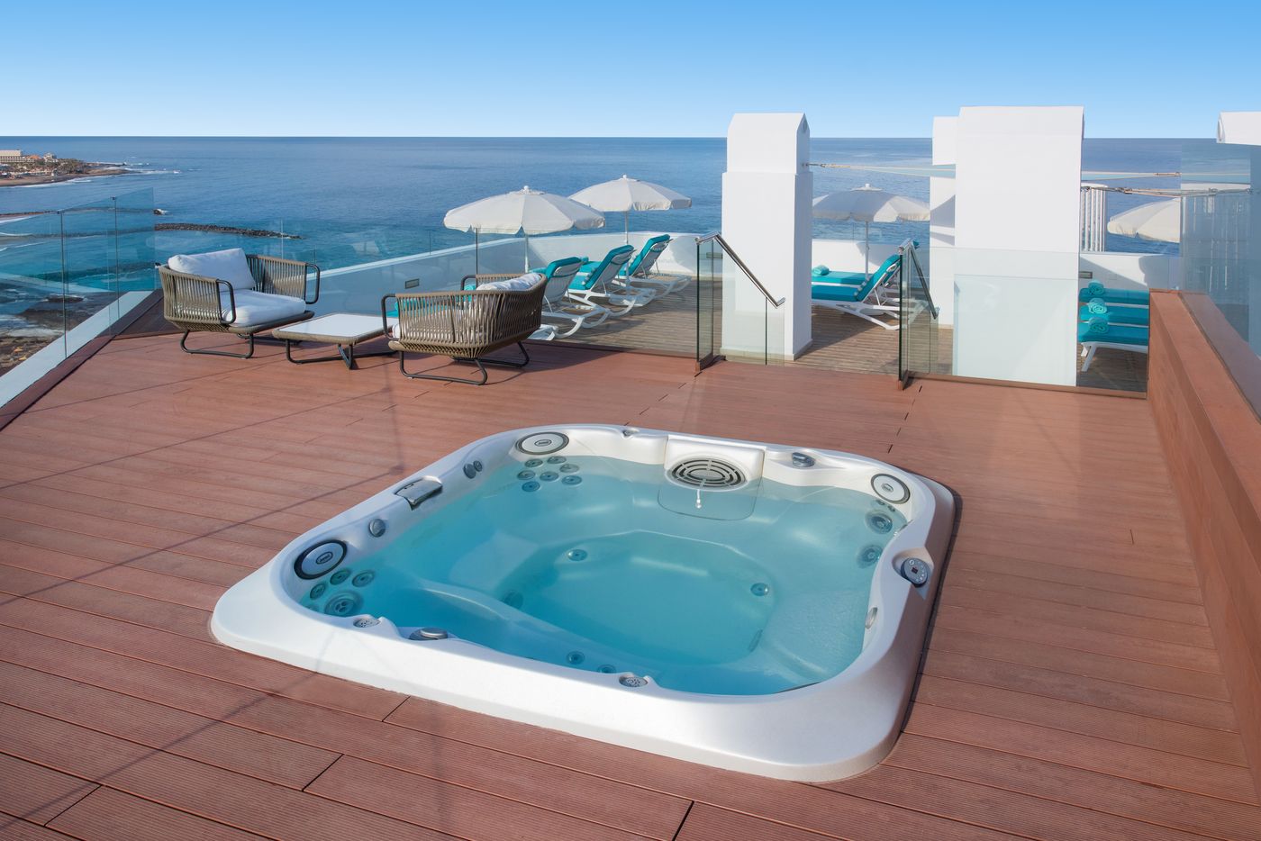 Iberostar-Waves-Bouganville-Playa-Terrace-10