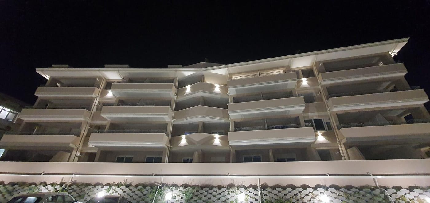 Middle Town Palace-Italy-Tropea-General view-2