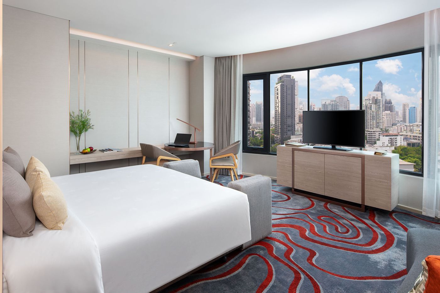 Hotel-Nikko-Bangkok-Room-17