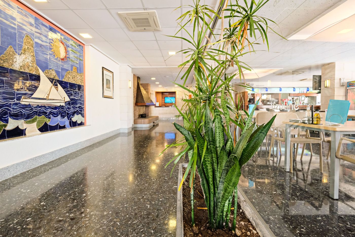 AzuLine-Hotel-S-Anfora---Fleming---Adults-Only-Lobby-24