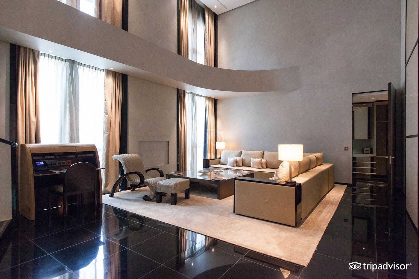 Armani-Hotel-Milano-Room-8