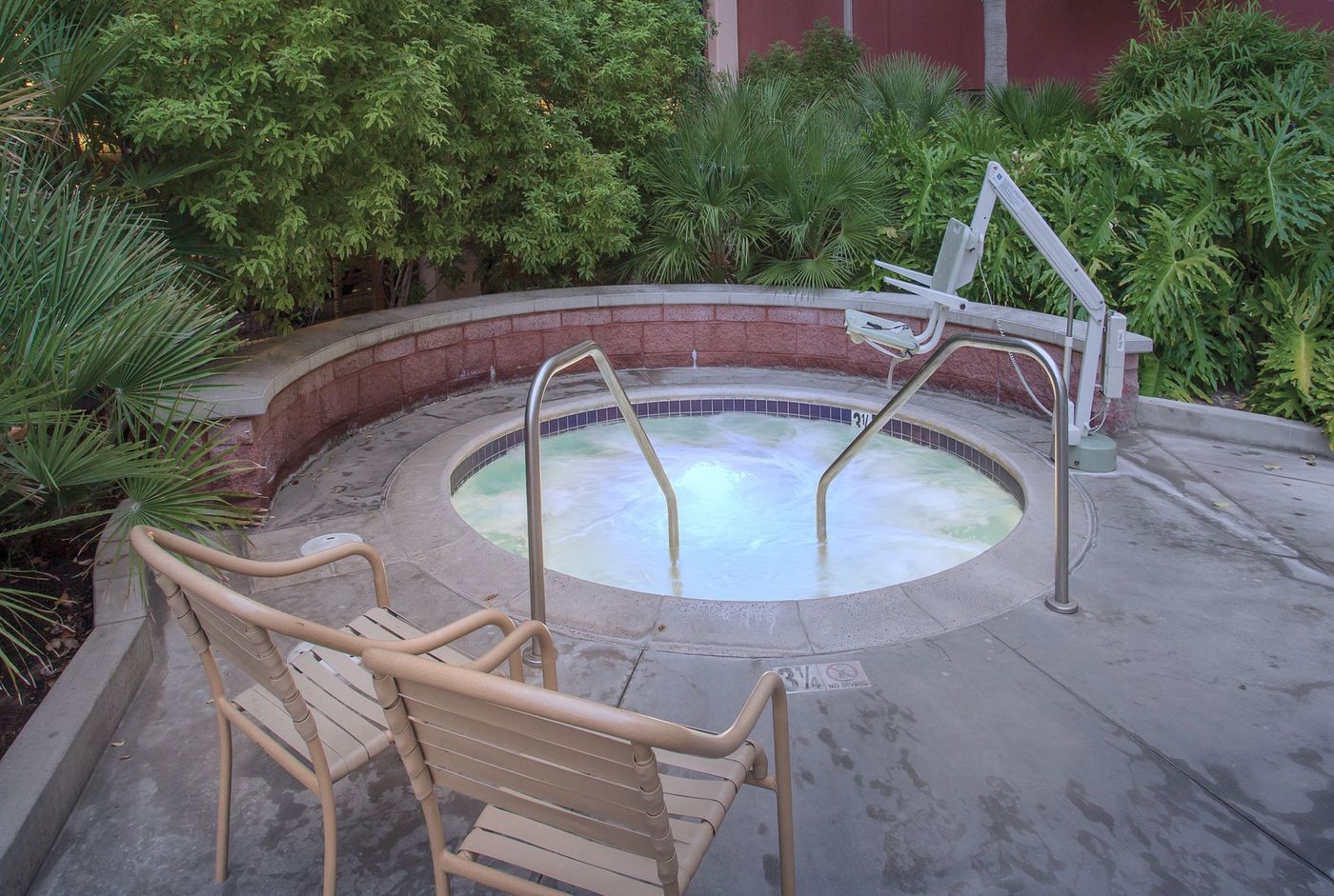 WorldMark-Anaheim-Pool-8