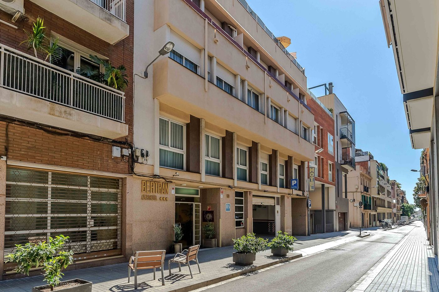 Aparthotel Bertran-Spain-BARCELONA-General view-3