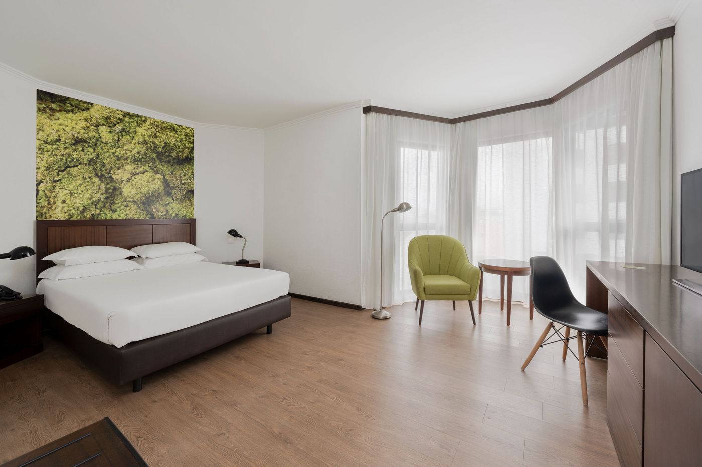 Neat-Hotel-Avenida-Room-4