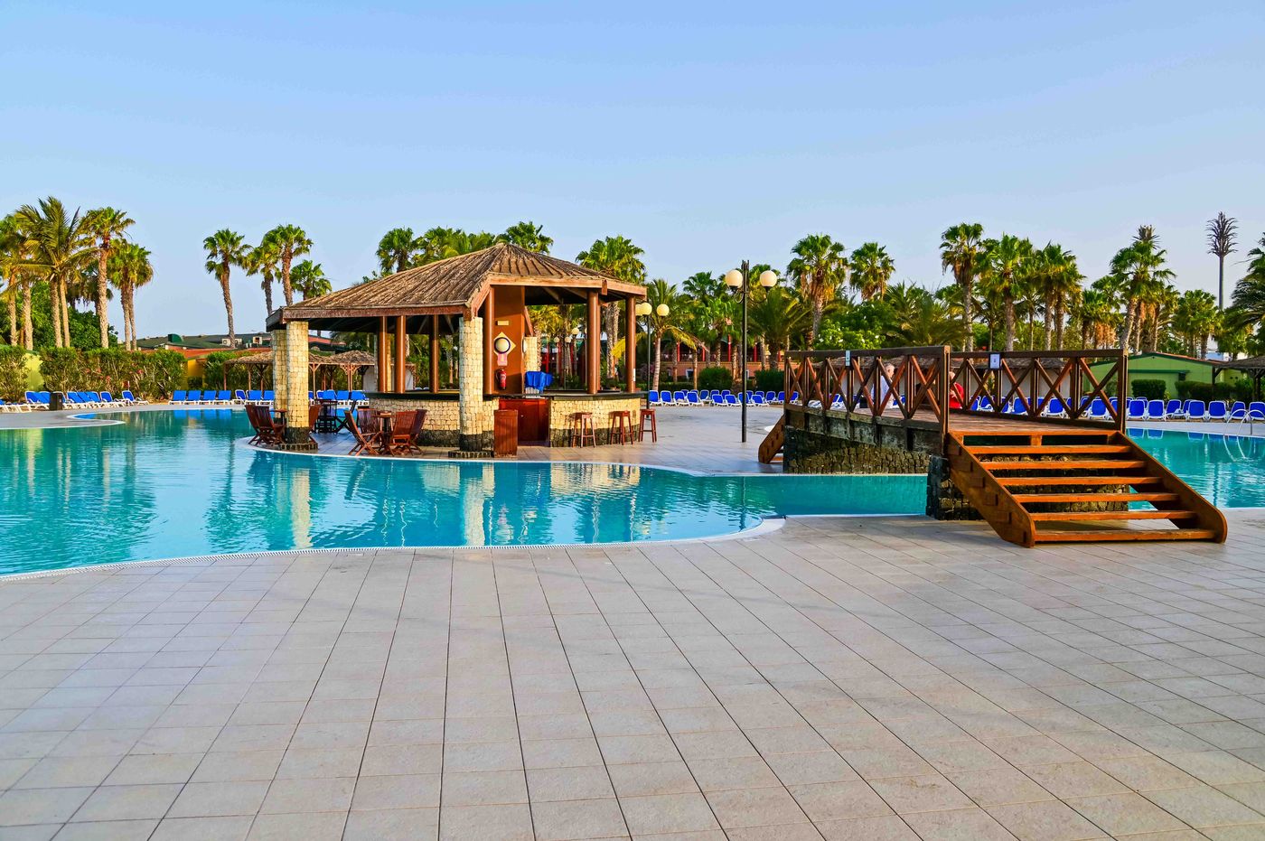 Vila-Do-Farol-Pool-3