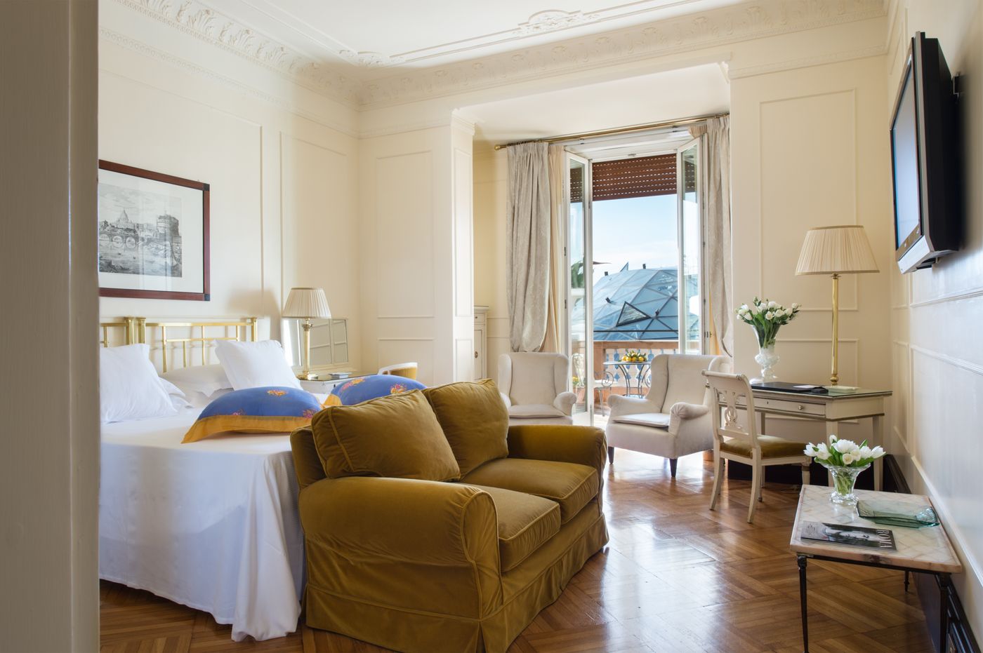 Grand-Hotel-Plaza-Room-4