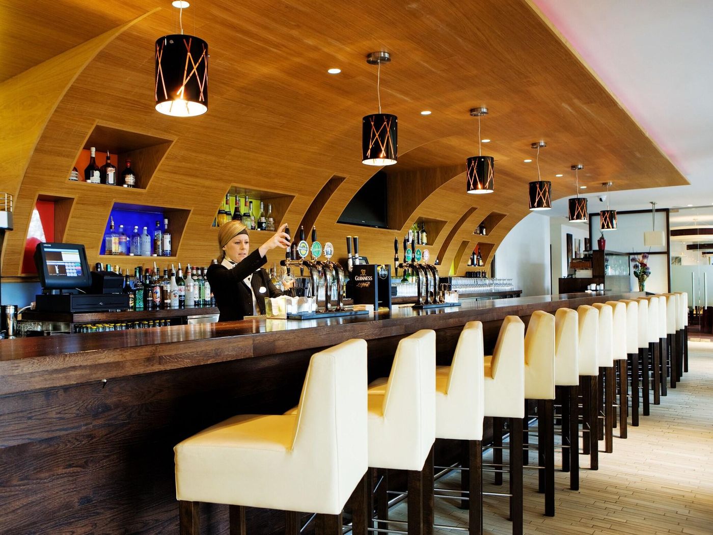 Louis-Fitzgerald-Hotel-Bar-5