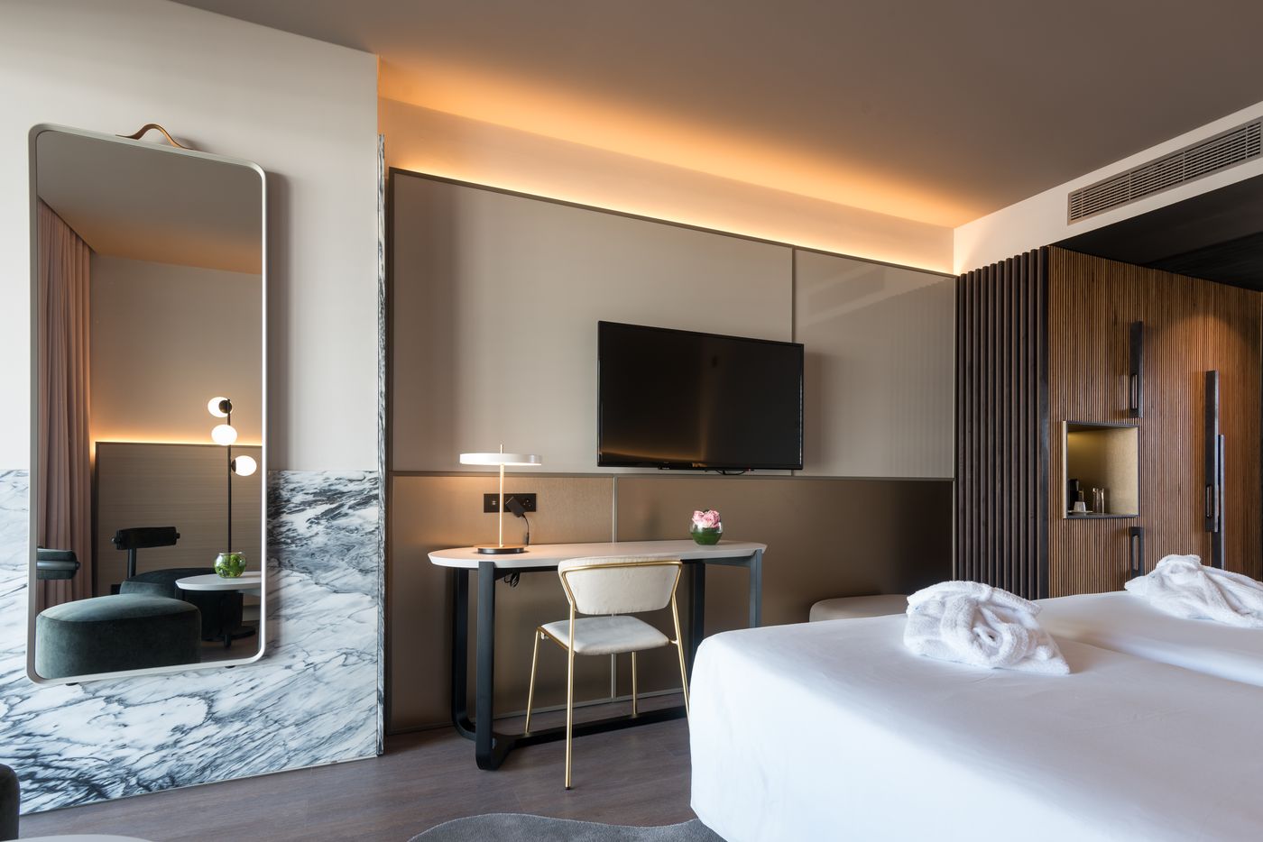 Azoris-Royal-Garden-Leisure---Conference-Hotel-Room-21