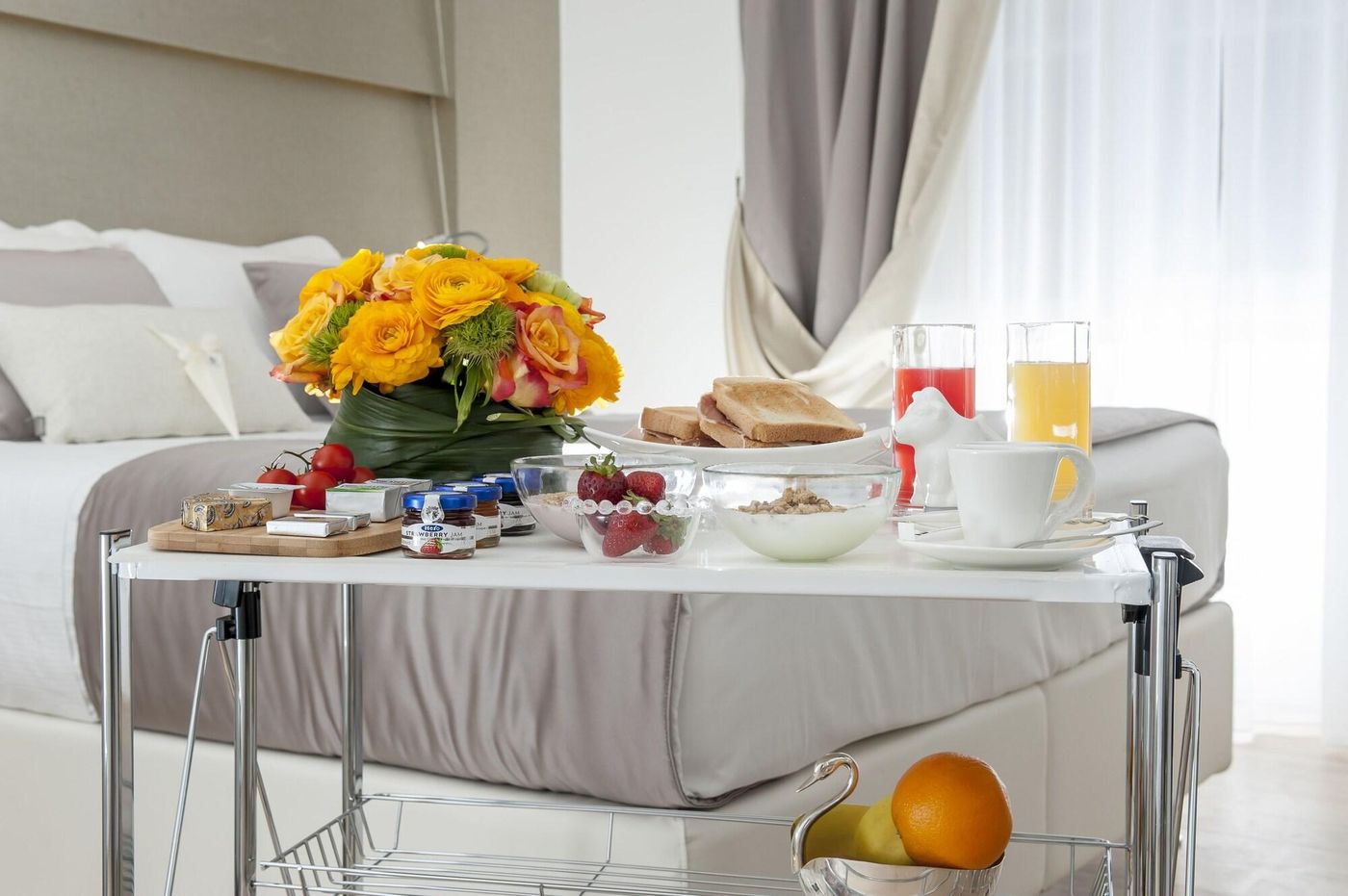 Vatican-Style-Room-22