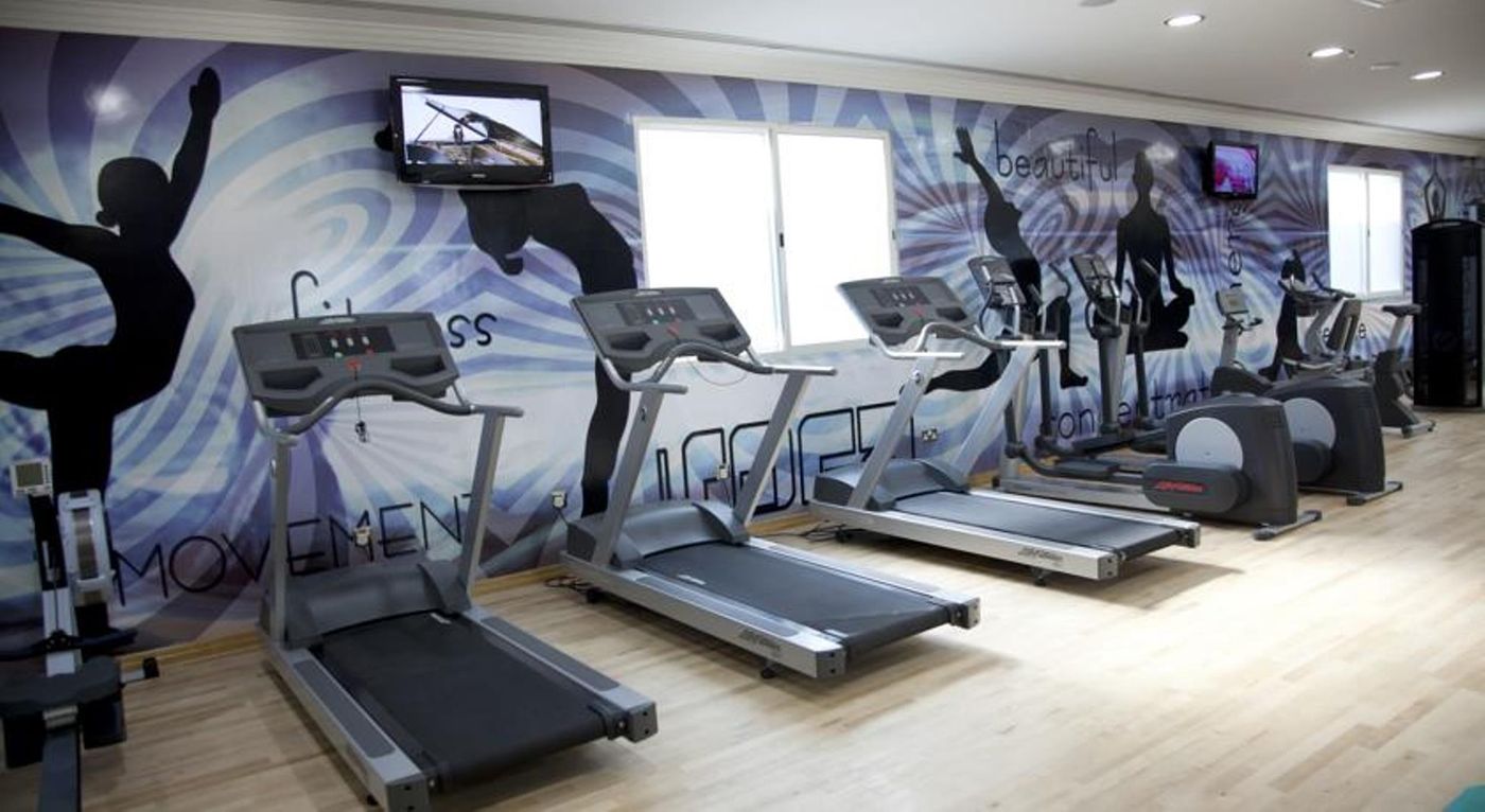 Grand-Excelsior-Al-Barsha-Sports-and-Entertainment-18