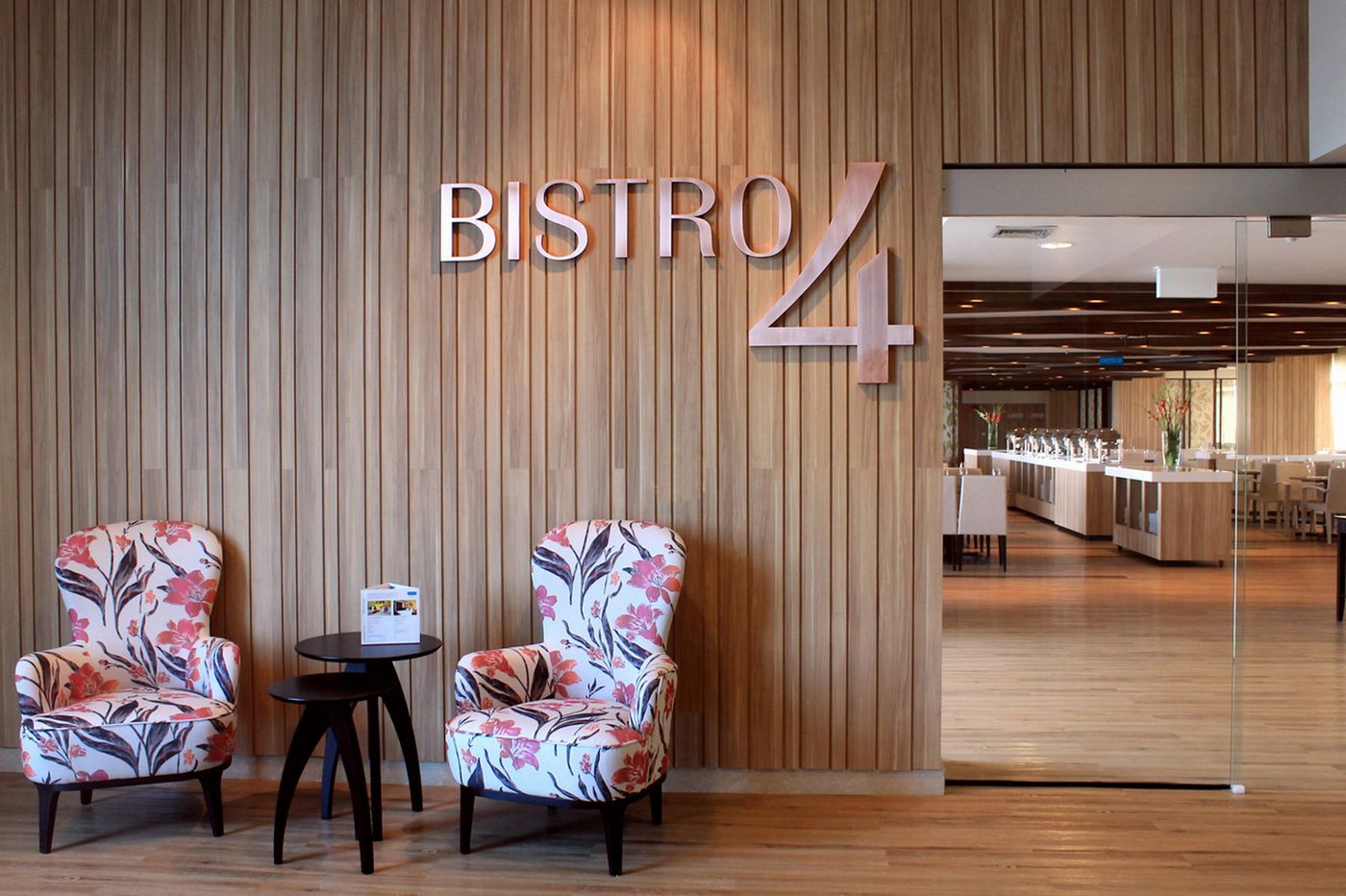 Centara-Life-Government-Complex-Hotel---Convention-Restaurant-16