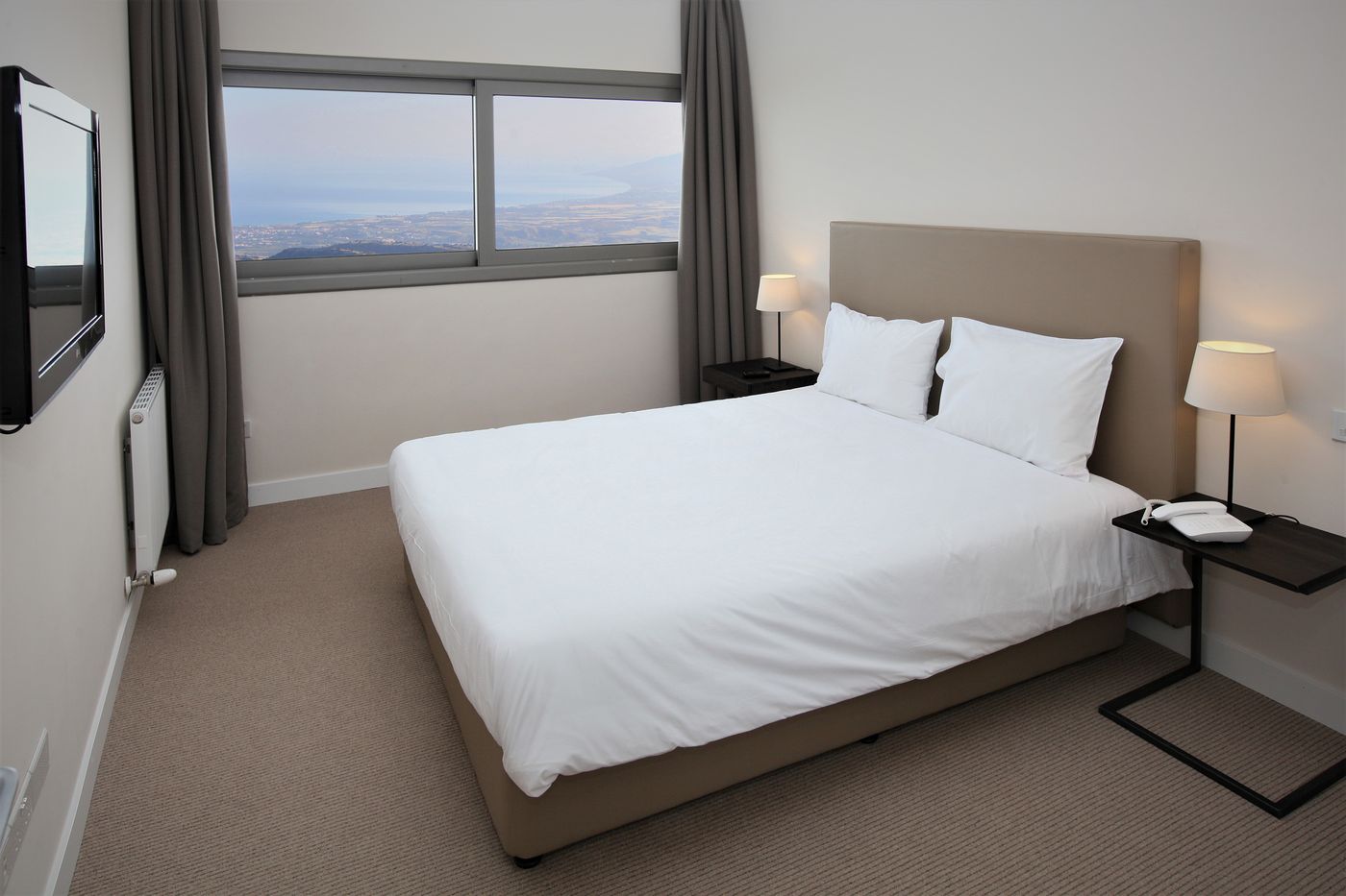 Droushia-Heights-Room-22