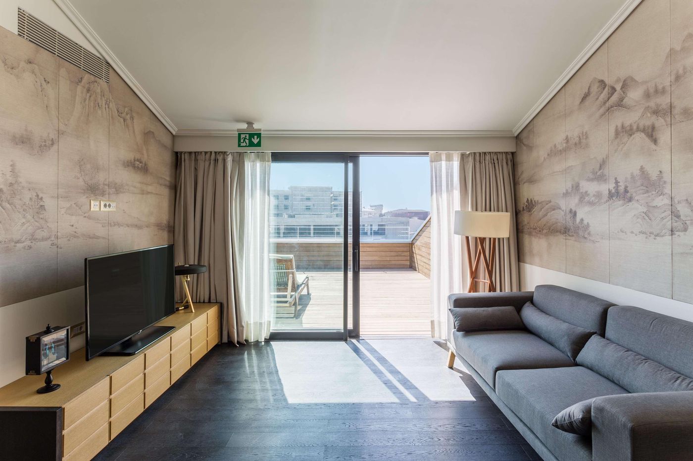 Room-Mate-Emir-Room-65