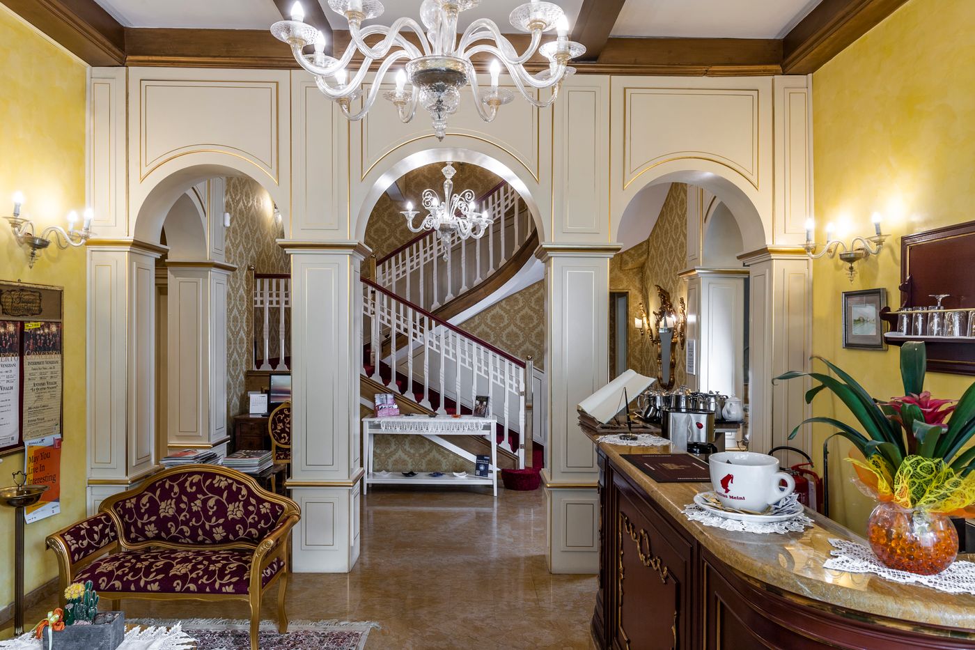 Villa Delle Palme Hotel-Italy-Venezia-Lobby-9