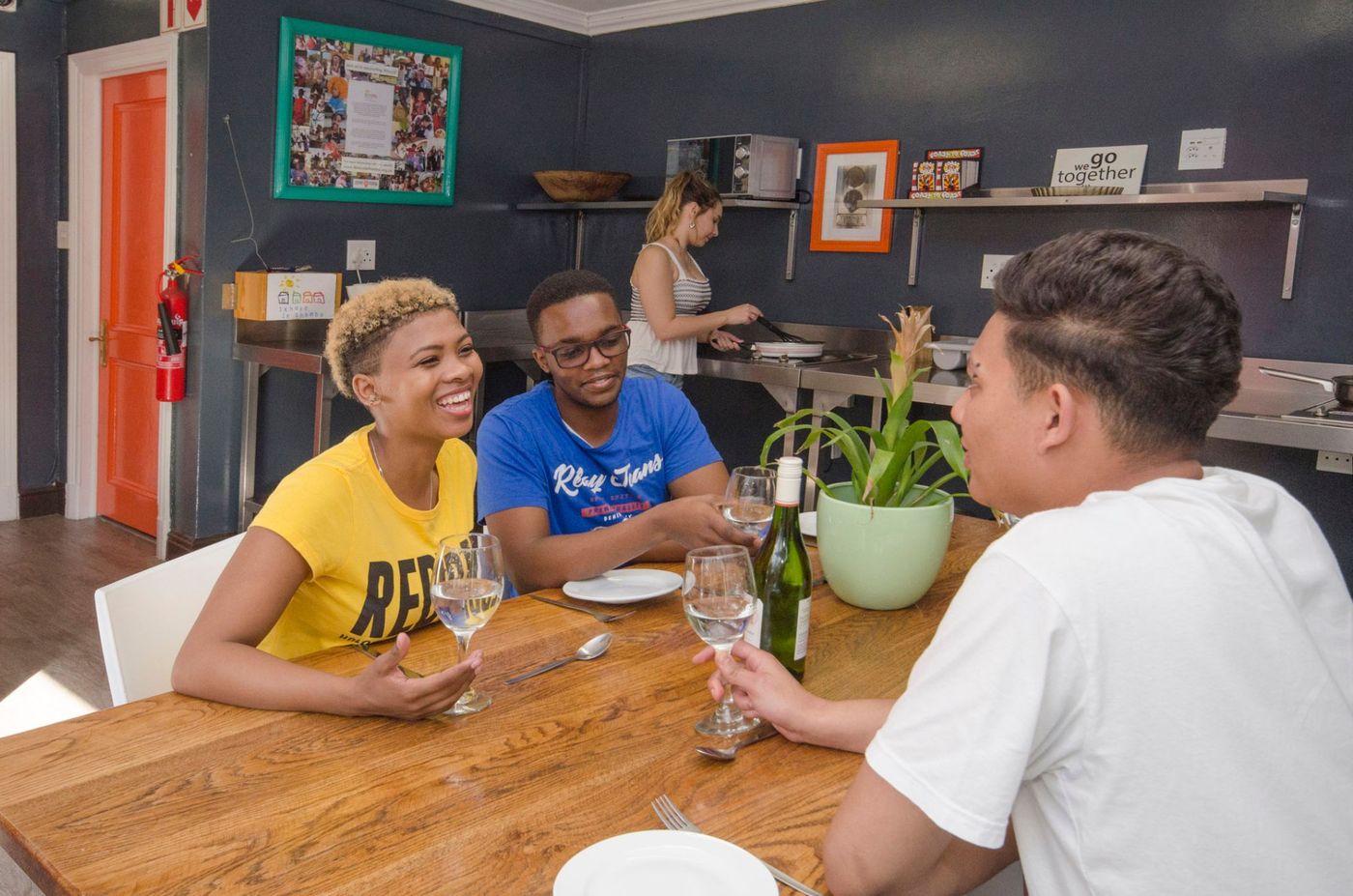 never-home-Cape-Town-General-view-14