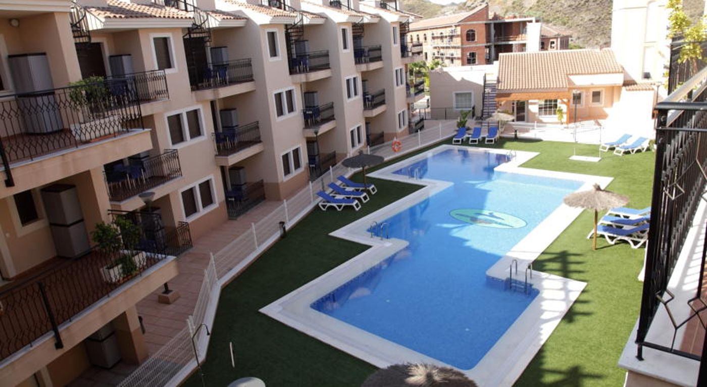 Aguilas De Los Collados Apartments