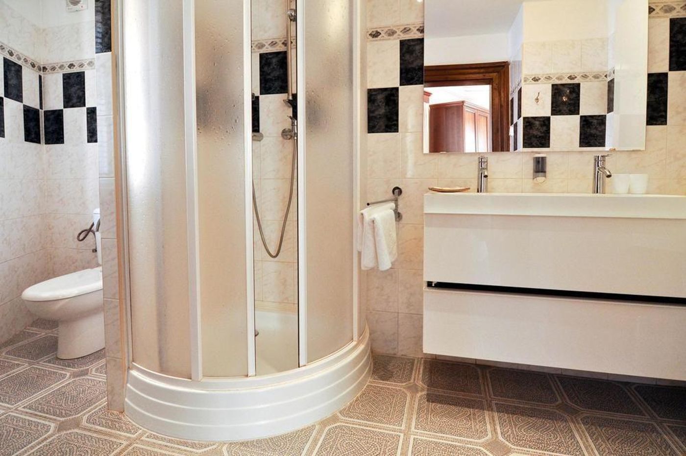 Aurus-Czech Republic-PRAGUE-General view-5