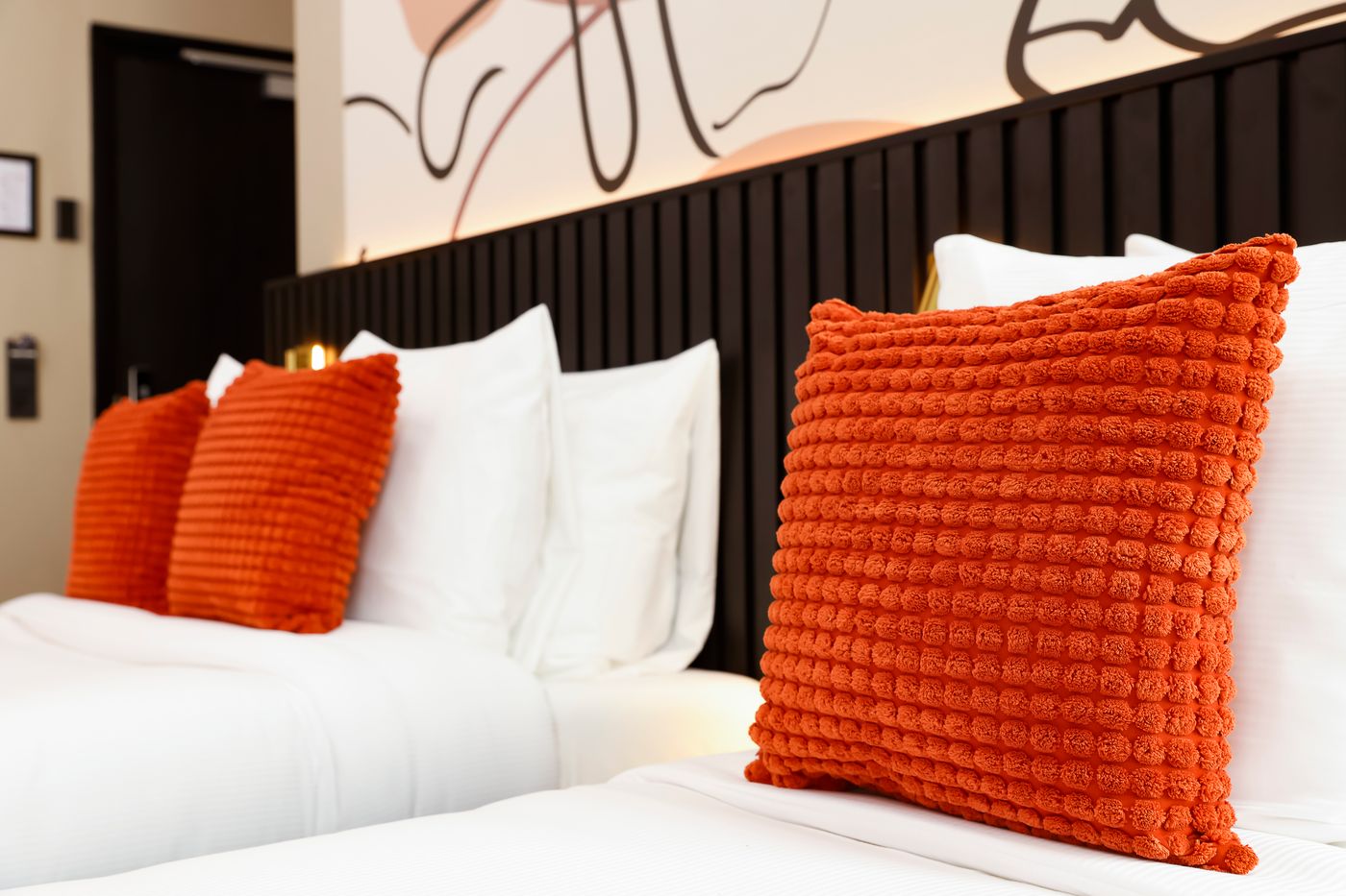 Huygens-Place-Room-41