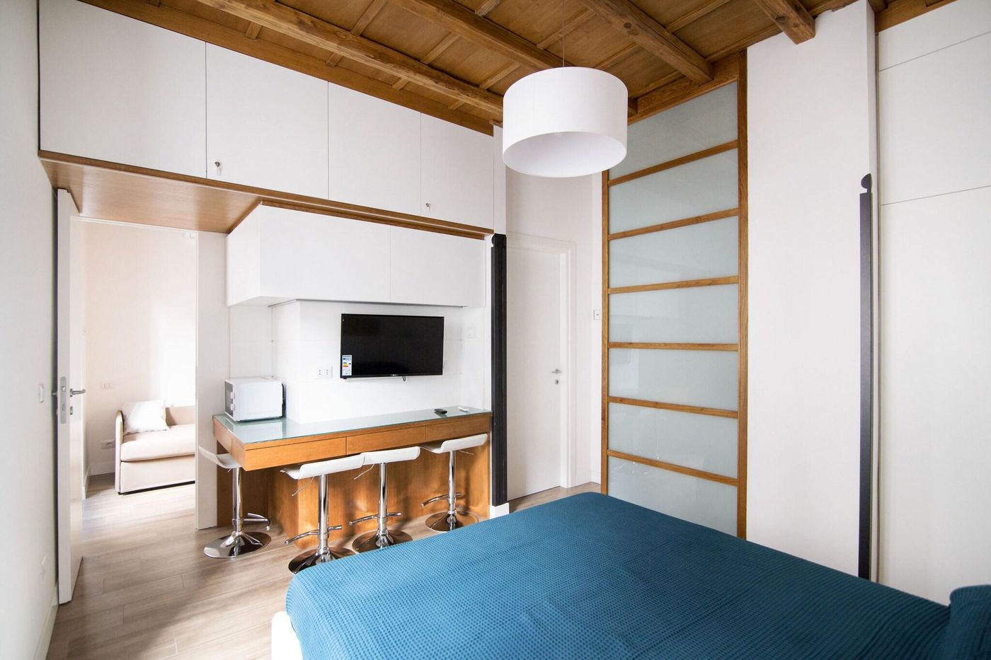 Domenichino-Luxury-Home-Room-1