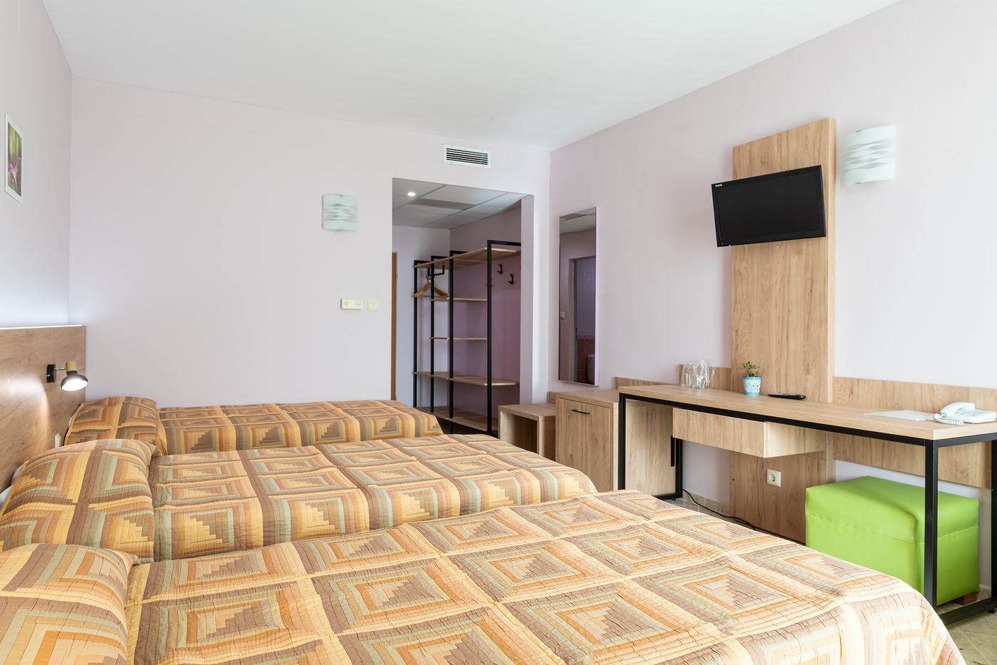 Ivana-Palace-Hotel-Room-18