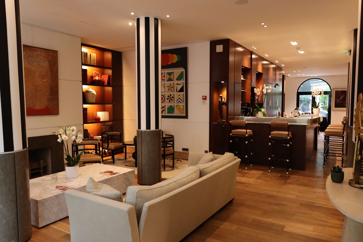 Grand-Hotel-Champs-Elysees-Lobby-1