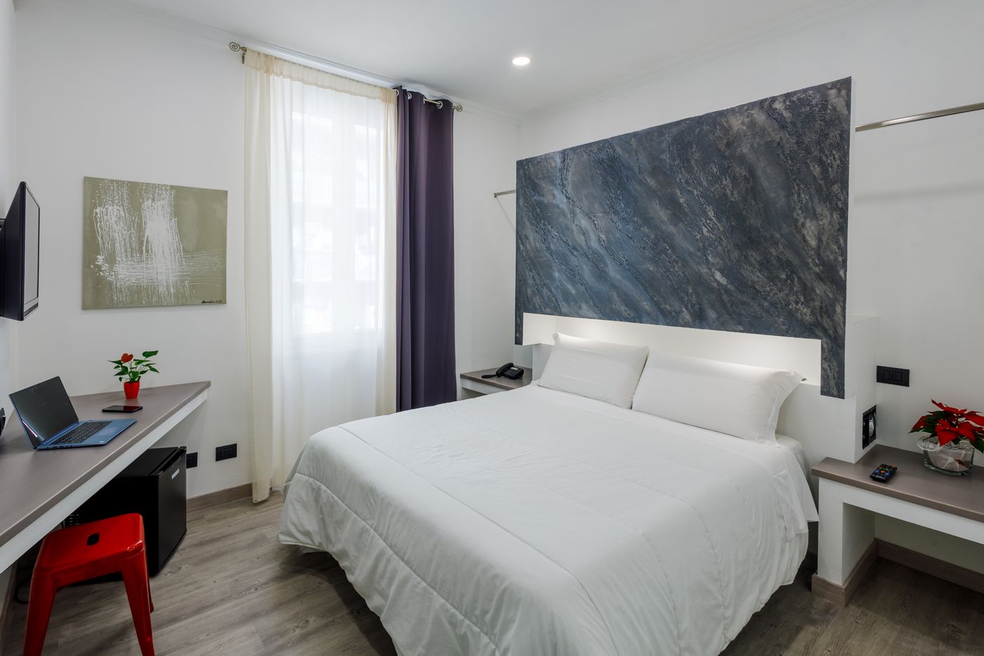 Crossroad-Hotel-Room-3