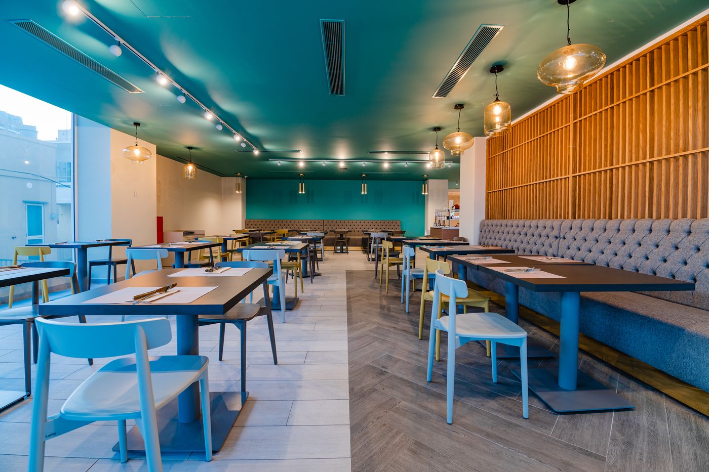 Seaview-Hotel---Adults-Only-16--Restaurant-35