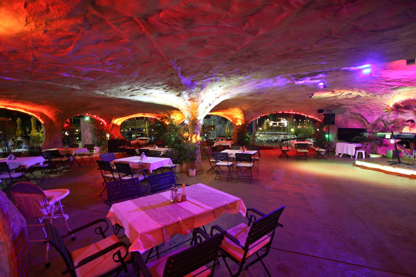 Kotva-Sports-and-Entertainment-64