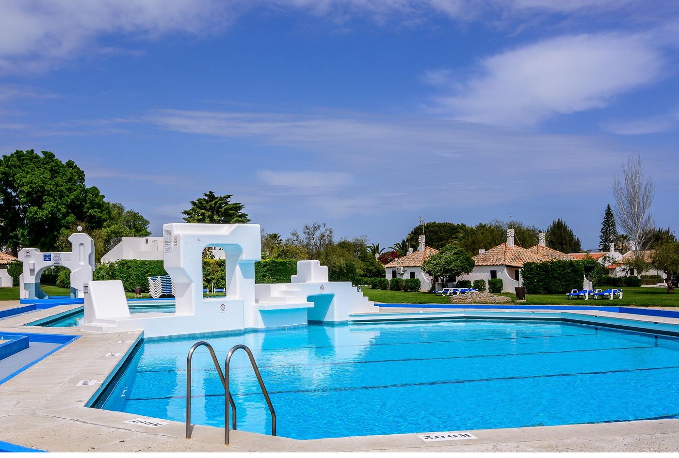 Pedras-d-el-Rei-Pool-3