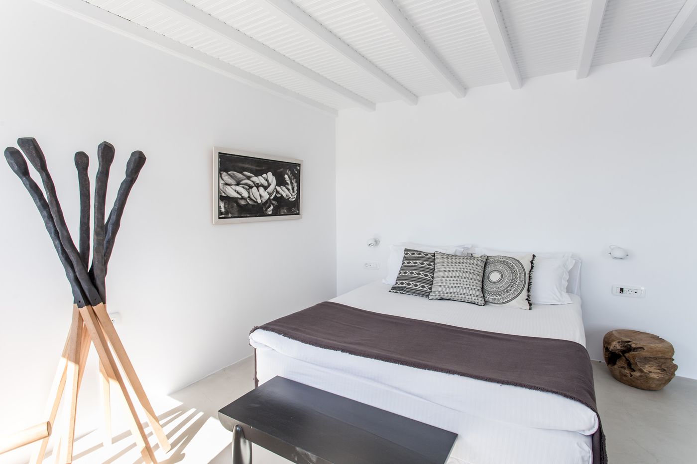 Ostraco-Luxury-Suites-Room-37