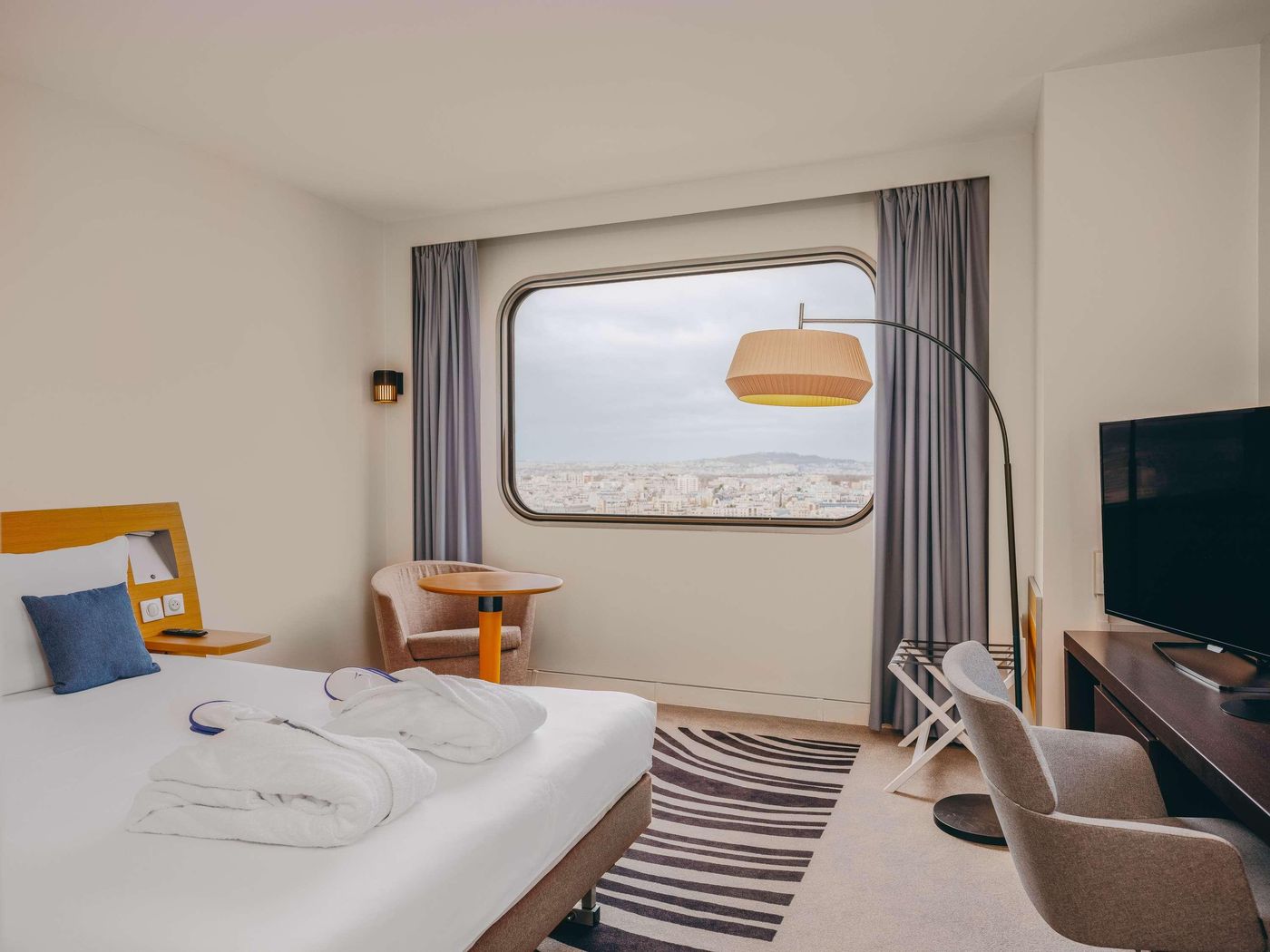 Novotel-Paris-Tour-Eiffel-Room-58