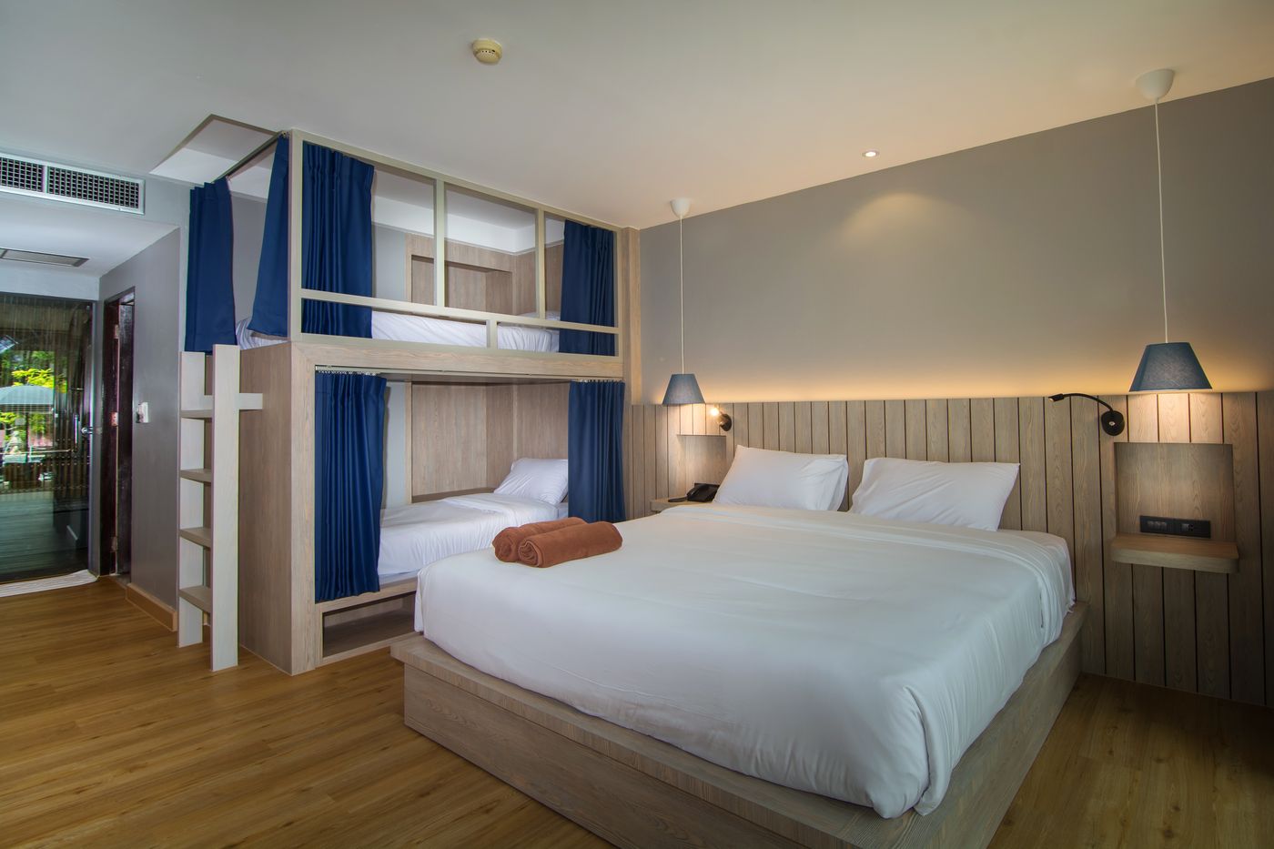 Baan-Karon-Resort-Room-10