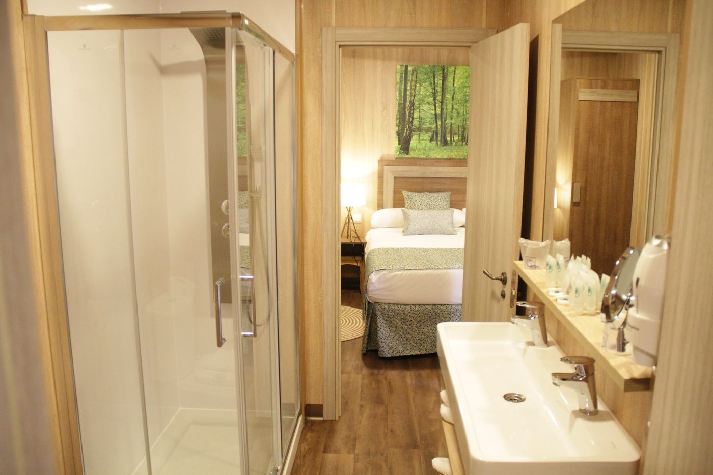 Magic-Robin-Hood-Room-37