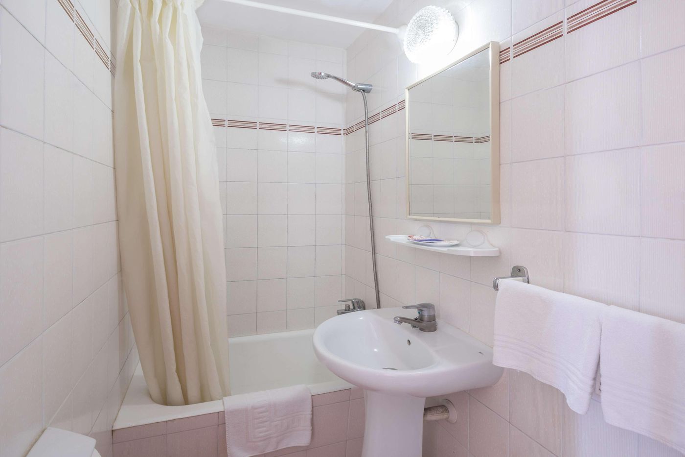 H-TOP-Planamar-Room-18