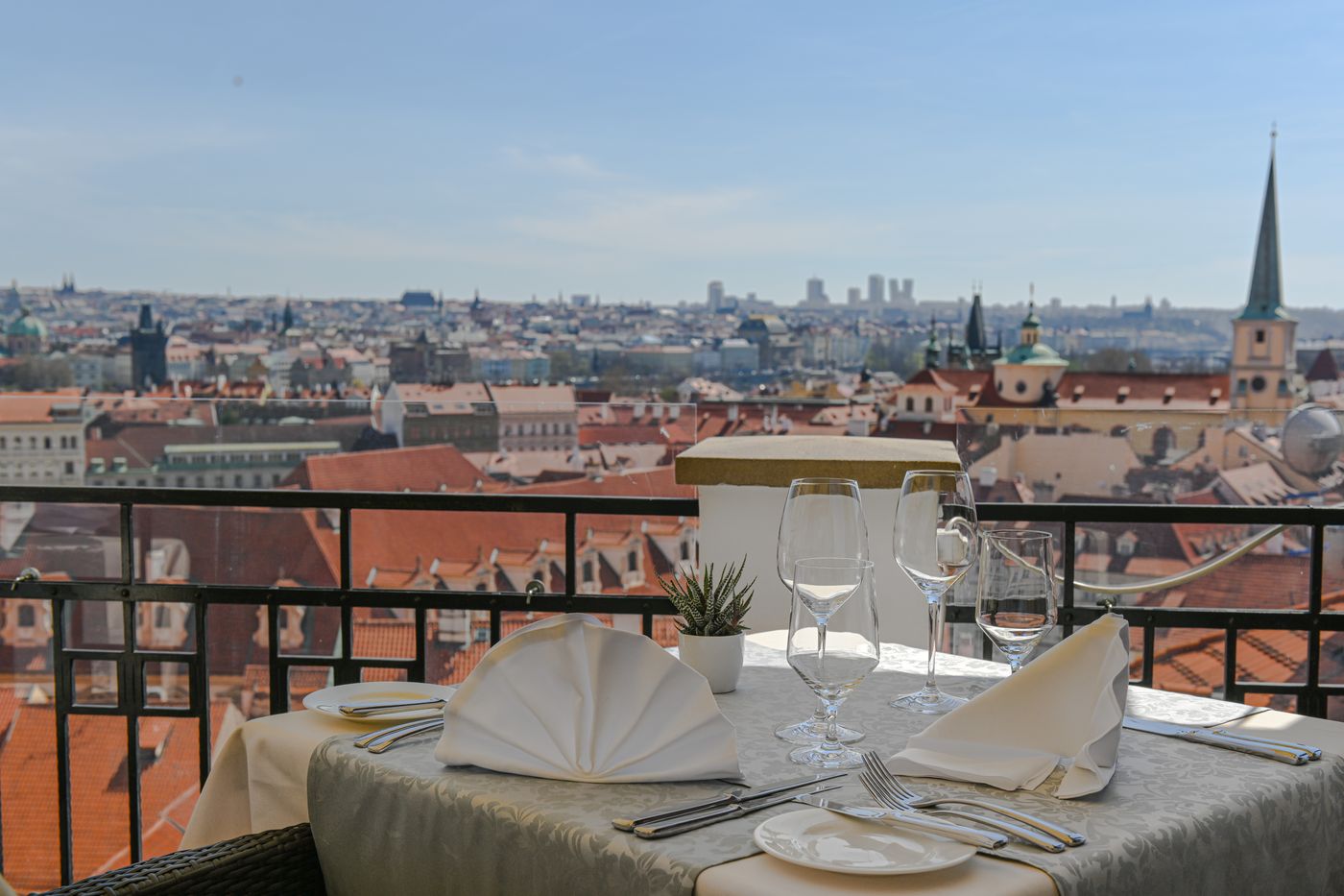 Golden-Well-Terrace-55