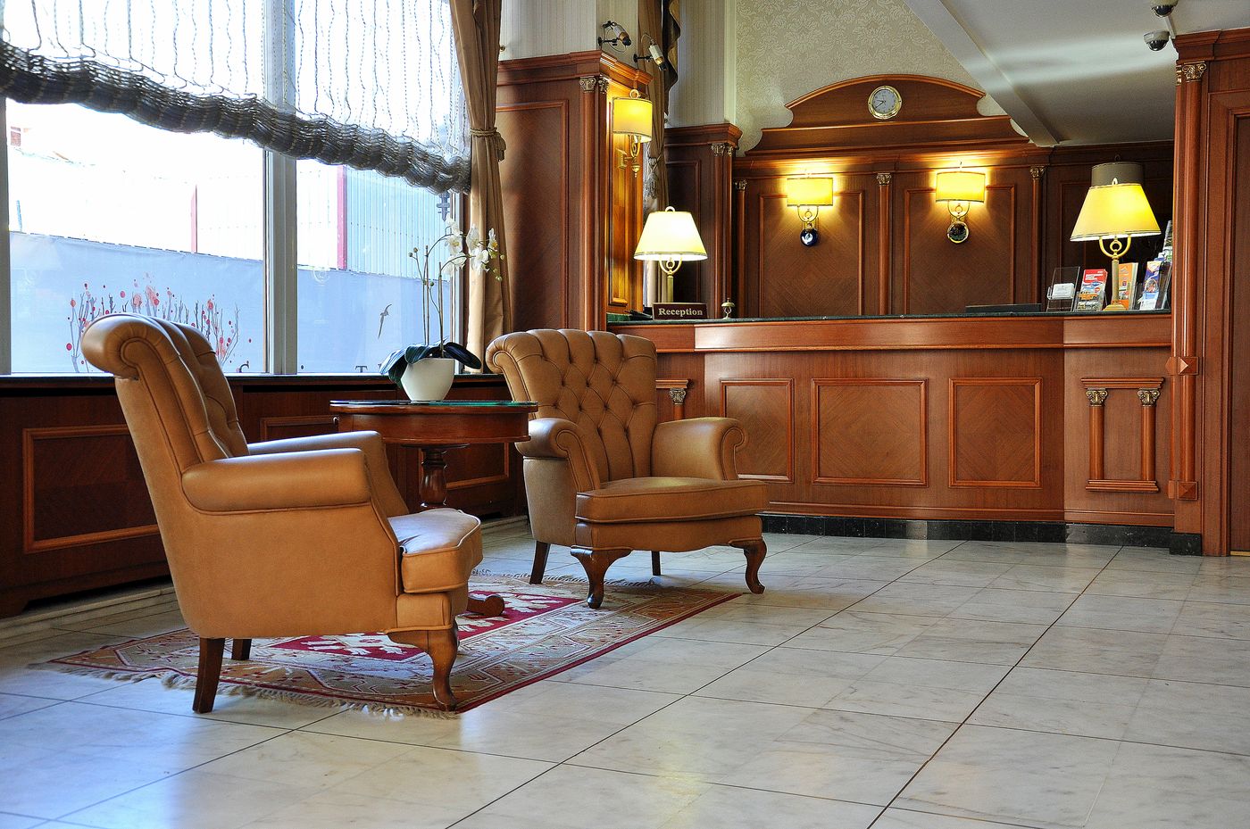 Centrum-Hotel-Lobby-1