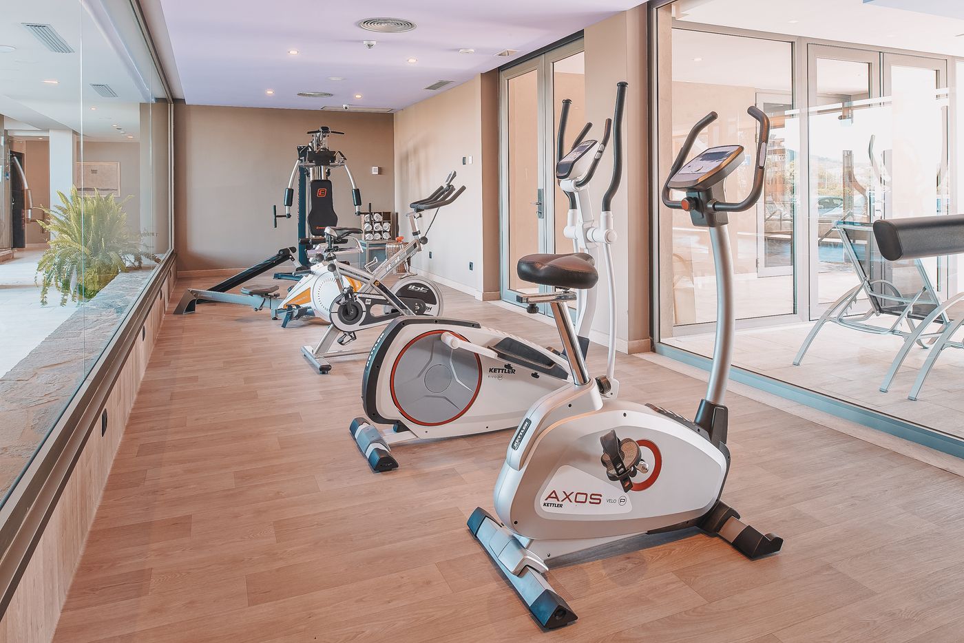 Marins Beach Club - Adults Only