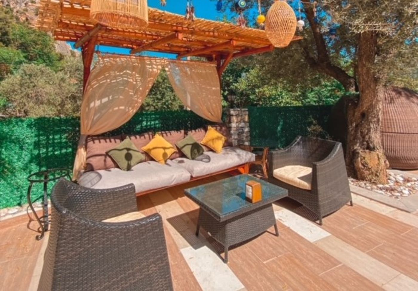 Meril Hotel - Adults Only (16+)