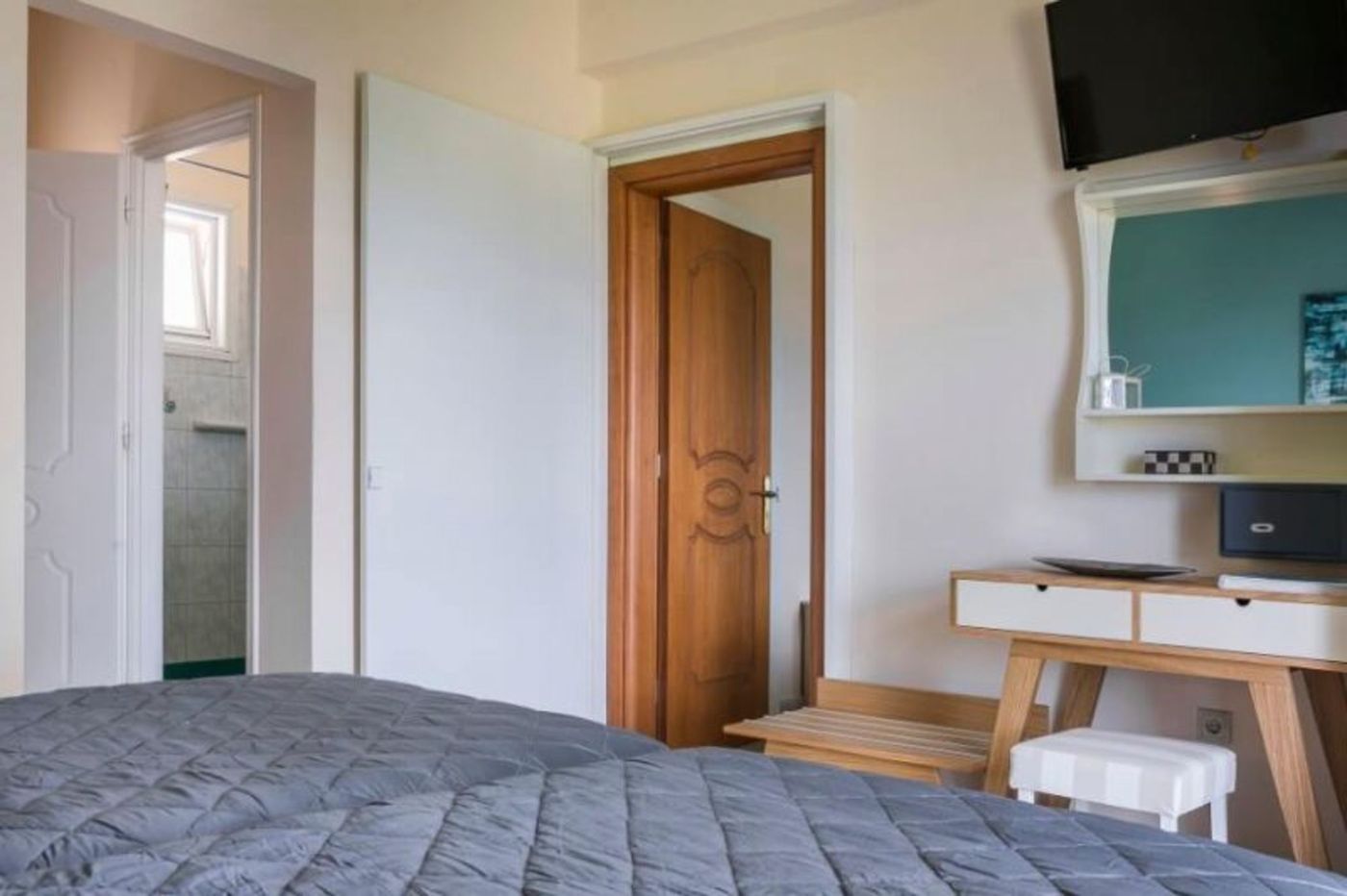 Panorama-Fanari-Studios---Apartments-Room-41