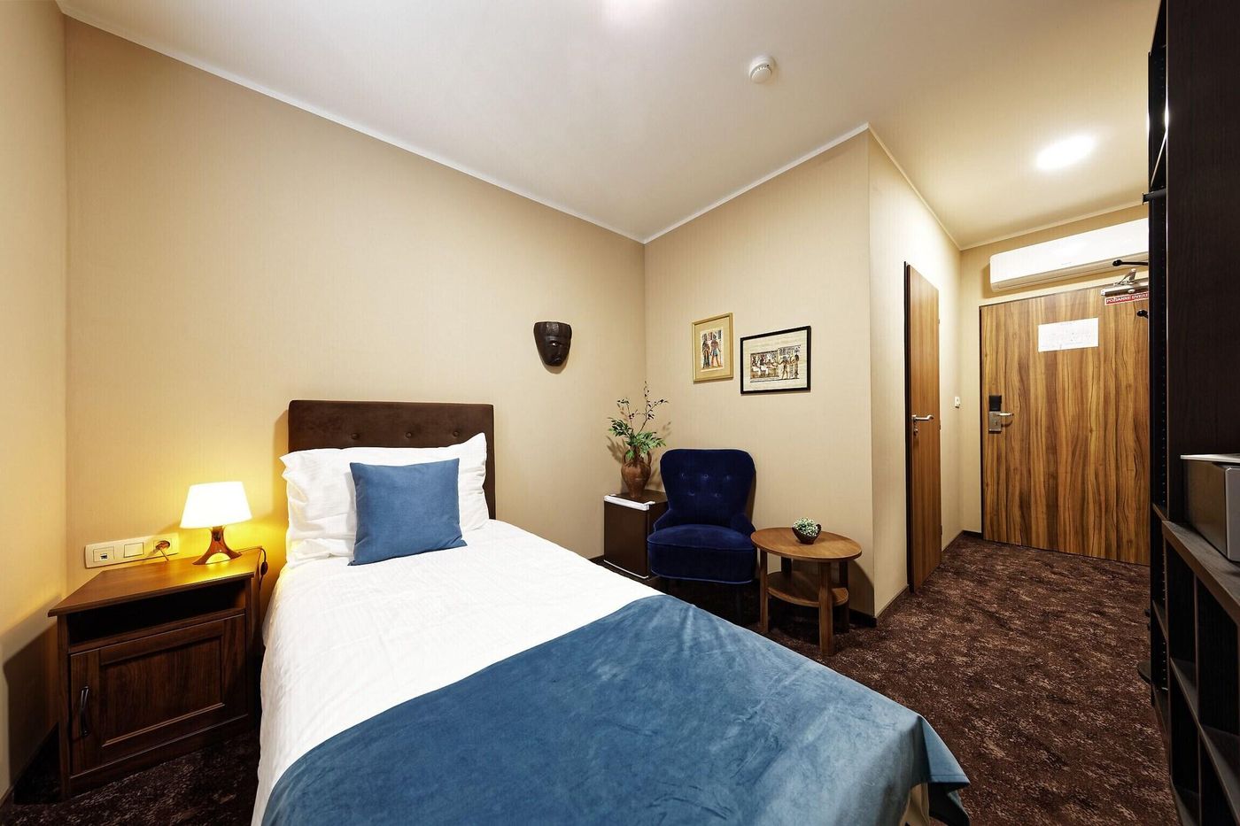 Max Inn-Slovakia-BRATISLAVA-Room-7