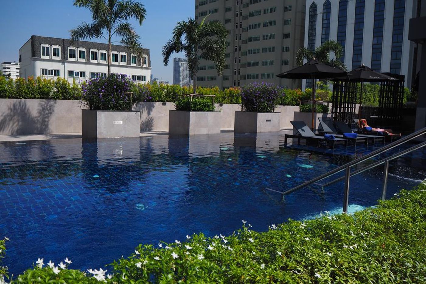 Eleven-Hotel-Bangkok-Pool-1