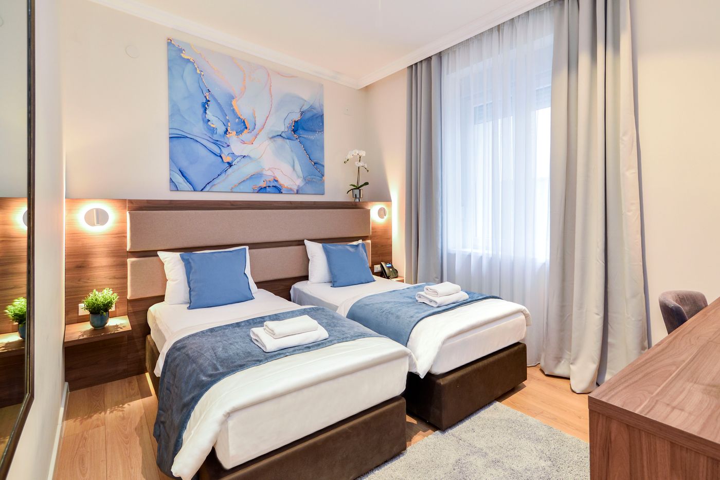 Hotel Opera-Serbia-BELGRADO-Room-8