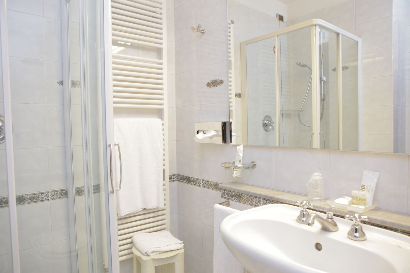 Bristol-Hotel-Room-27