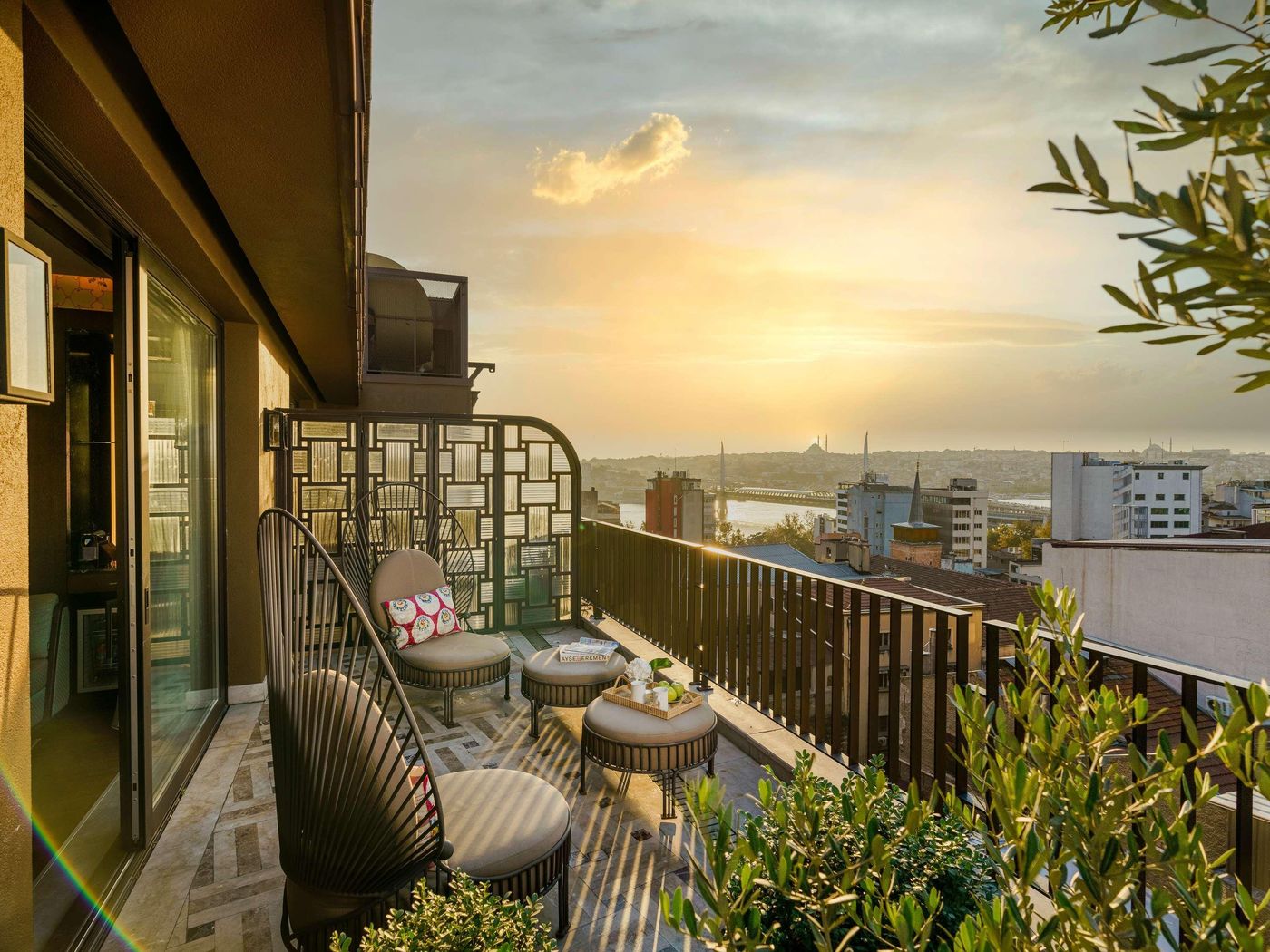 The-Galata-Istanbul-Hotel-MGallery-General-view-79