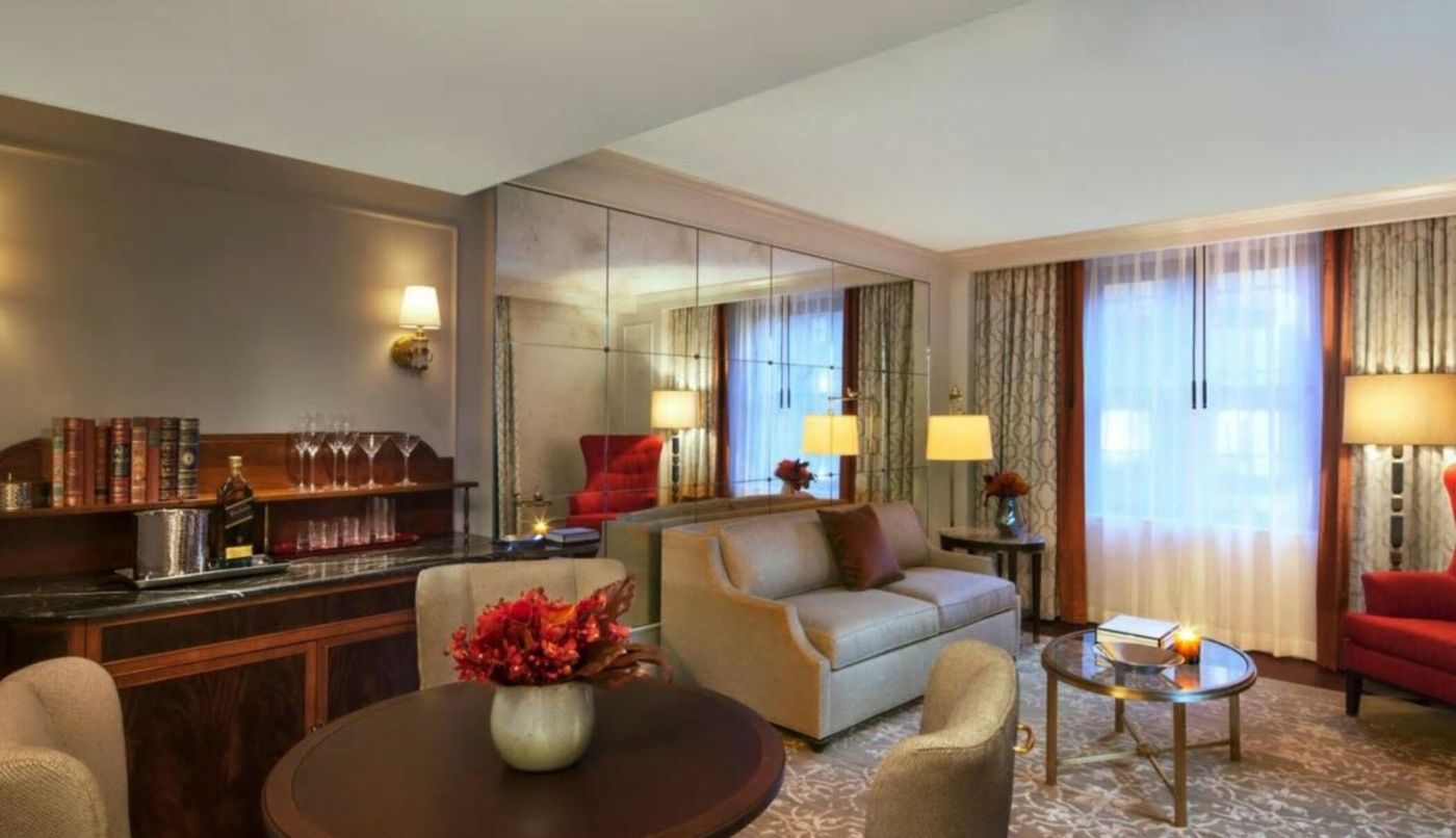 InterContinental-The-Barclay-New-York-Room-55